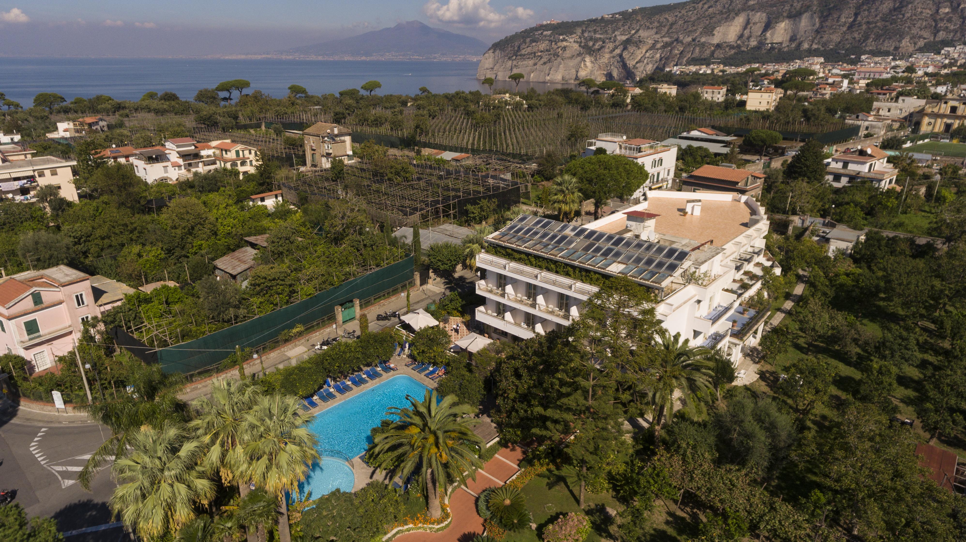 Hotel Alpha Sant'Agnello Ngoại thất bức ảnh