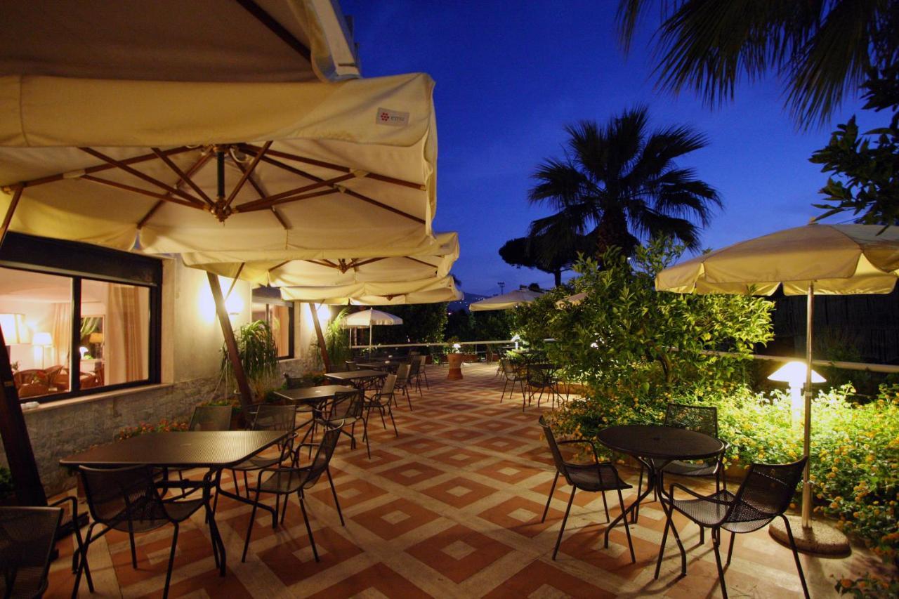 Hotel Alpha Sant'Agnello Ngoại thất bức ảnh